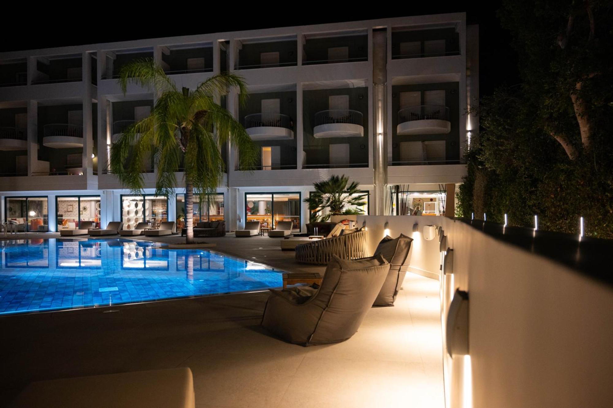 Flisvos Royal Hotel & Suites تولو المظهر الخارجي الصورة
