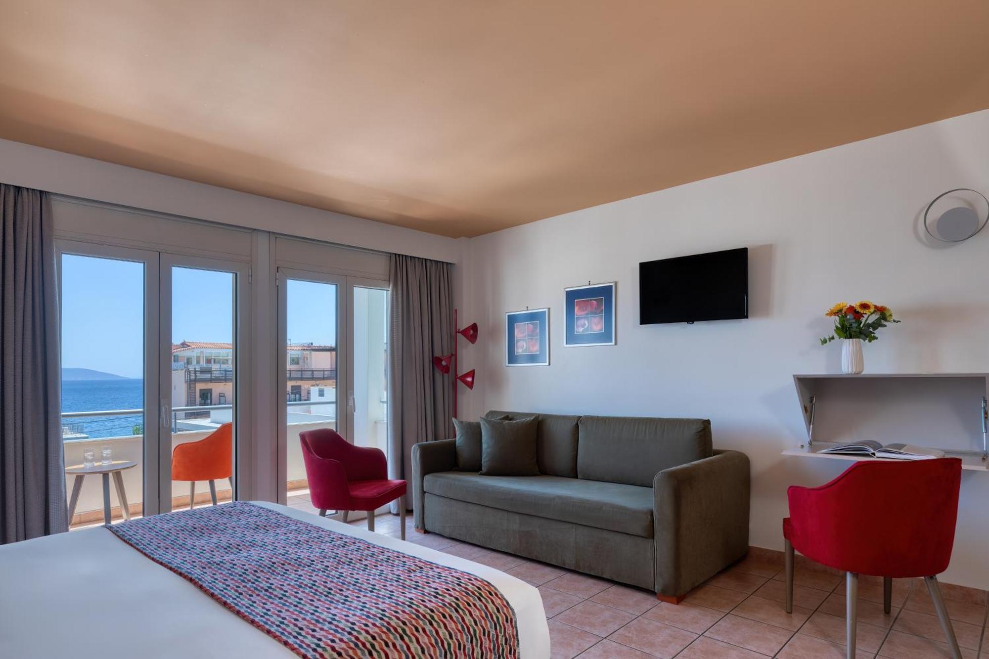 Flisvos Royal Hotel & Suites تولو المظهر الخارجي الصورة
