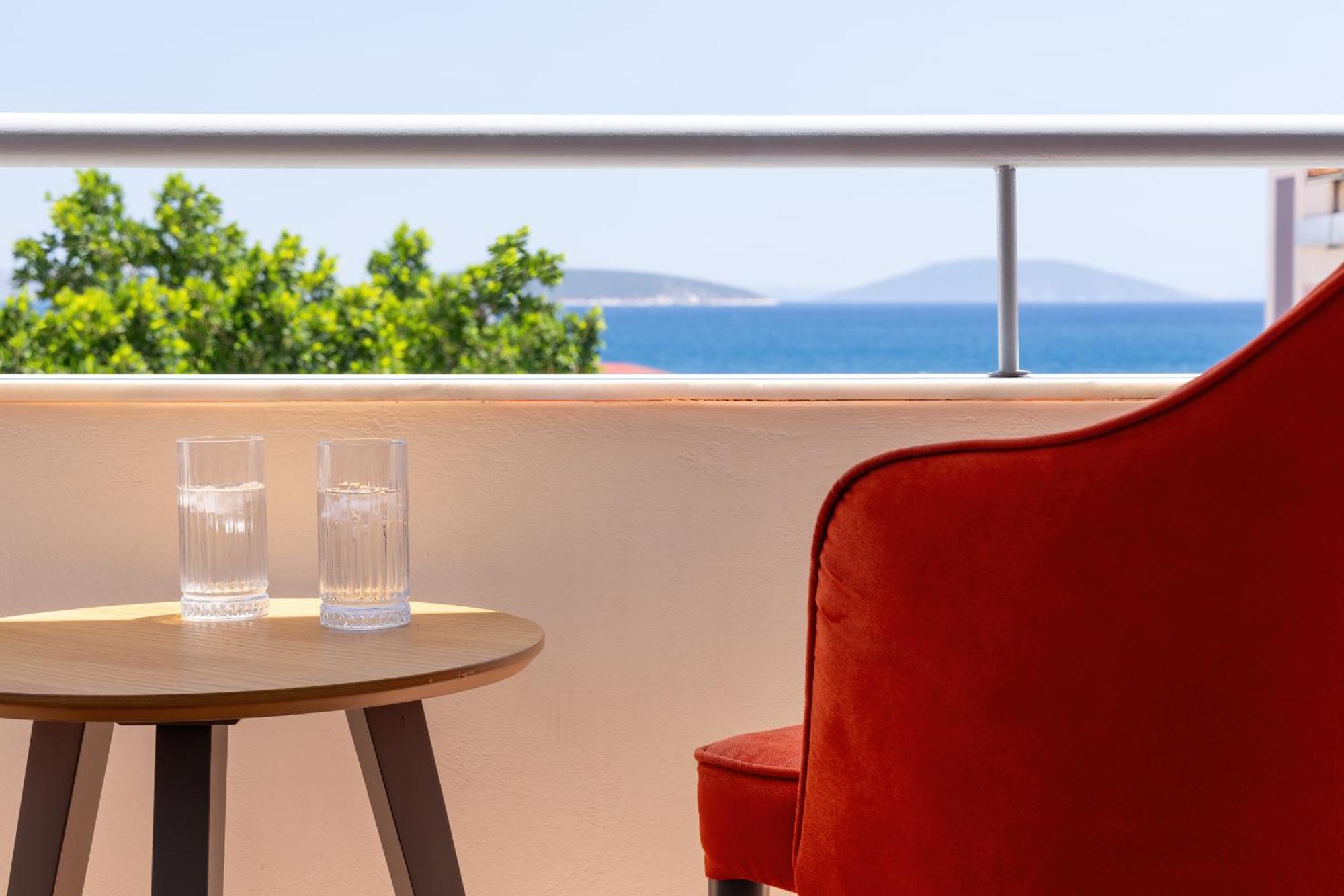 Flisvos Royal Hotel & Suites تولو المظهر الخارجي الصورة